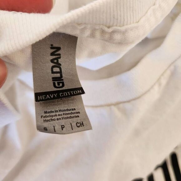 Other chicks Gildan small 100% cotton white T-shirt white graphic tee - Picture 4 of 5